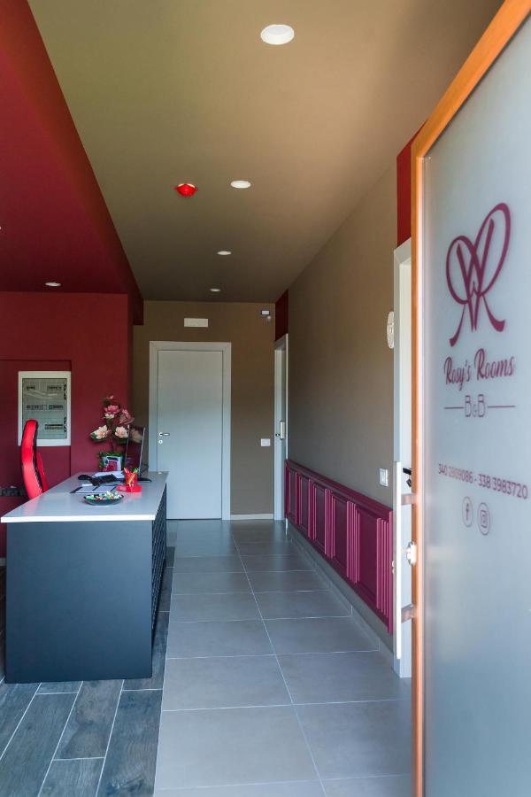 Rosy'S Rooms Patrica Екстер'єр фото