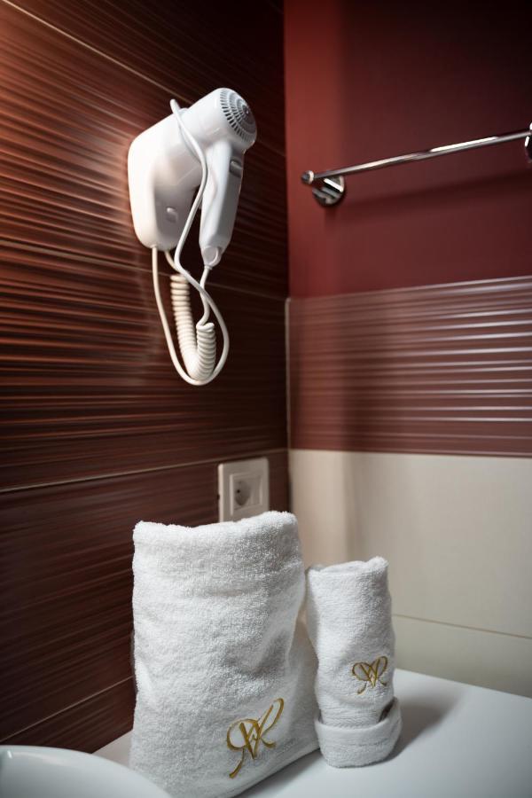 Rosy'S Rooms Patrica Екстер'єр фото